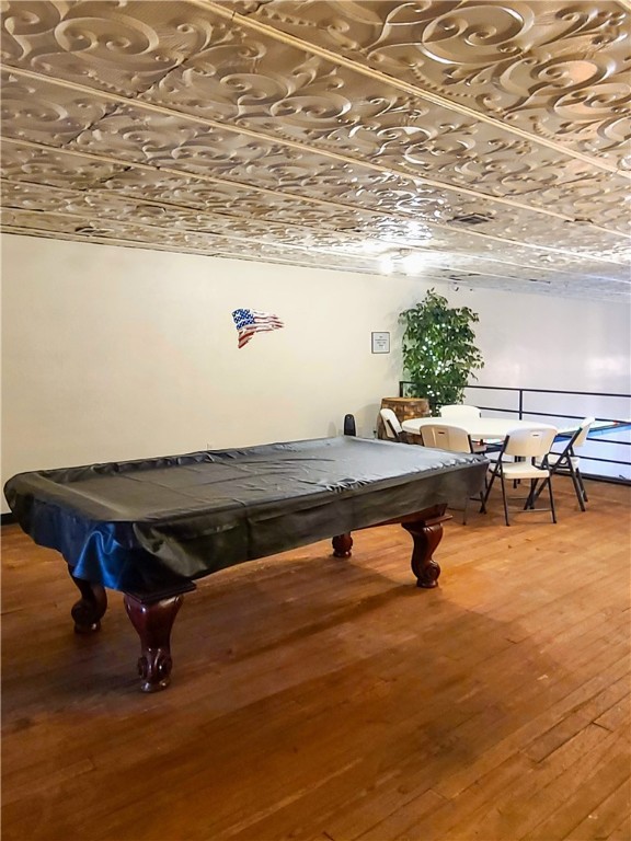 Gravette Orig Gravette - Commercial Lease