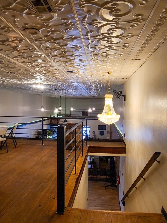Gravette Orig Gravette - Commercial Lease