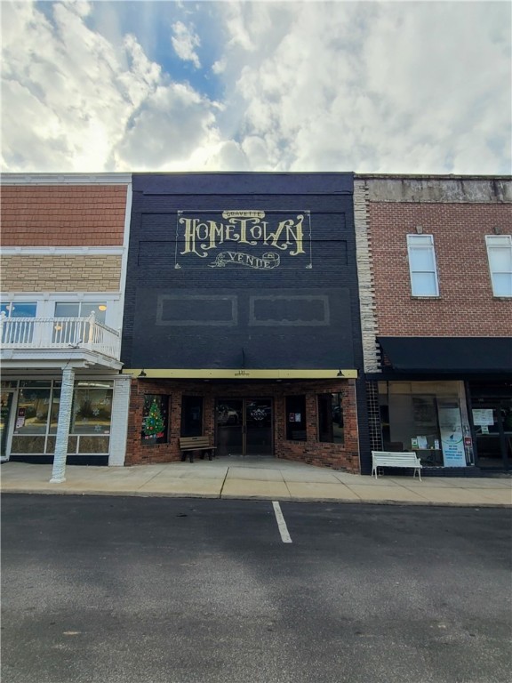 Gravette Orig Gravette - Commercial Lease
