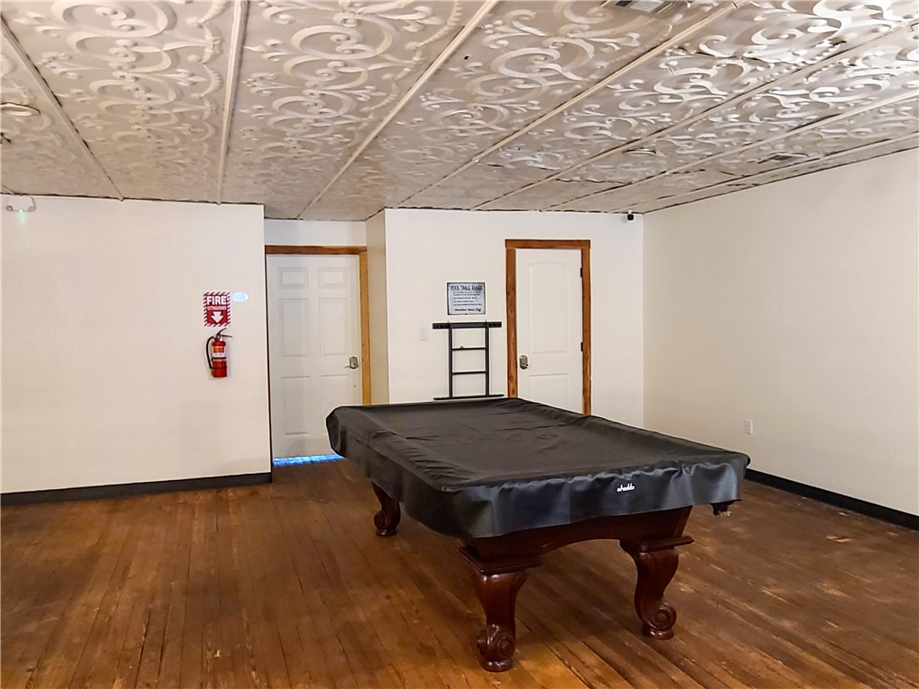 Gravette Orig Gravette - Commercial Lease