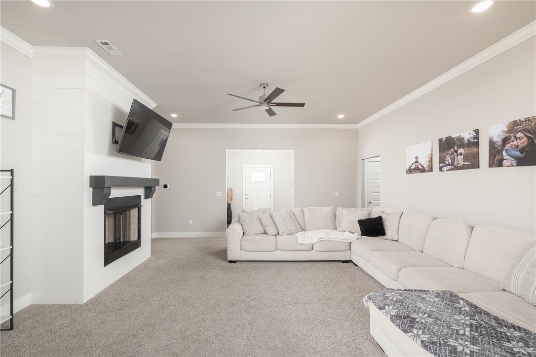 Hickory Meadows Sub Ph 2 - Residential