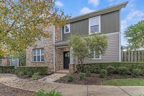 Photo of 4287 N Blossom Court, Fayetteville, AR 72703 (MLS # 1325801)