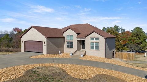Photo of 1209 E Elm Street, Russellville, AR 72802 (MLS # 1331608)