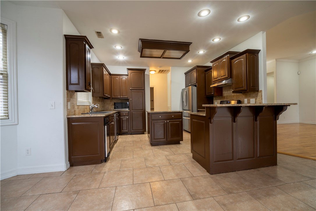 Brighton Heights Sub Bentonville - Residential Lease