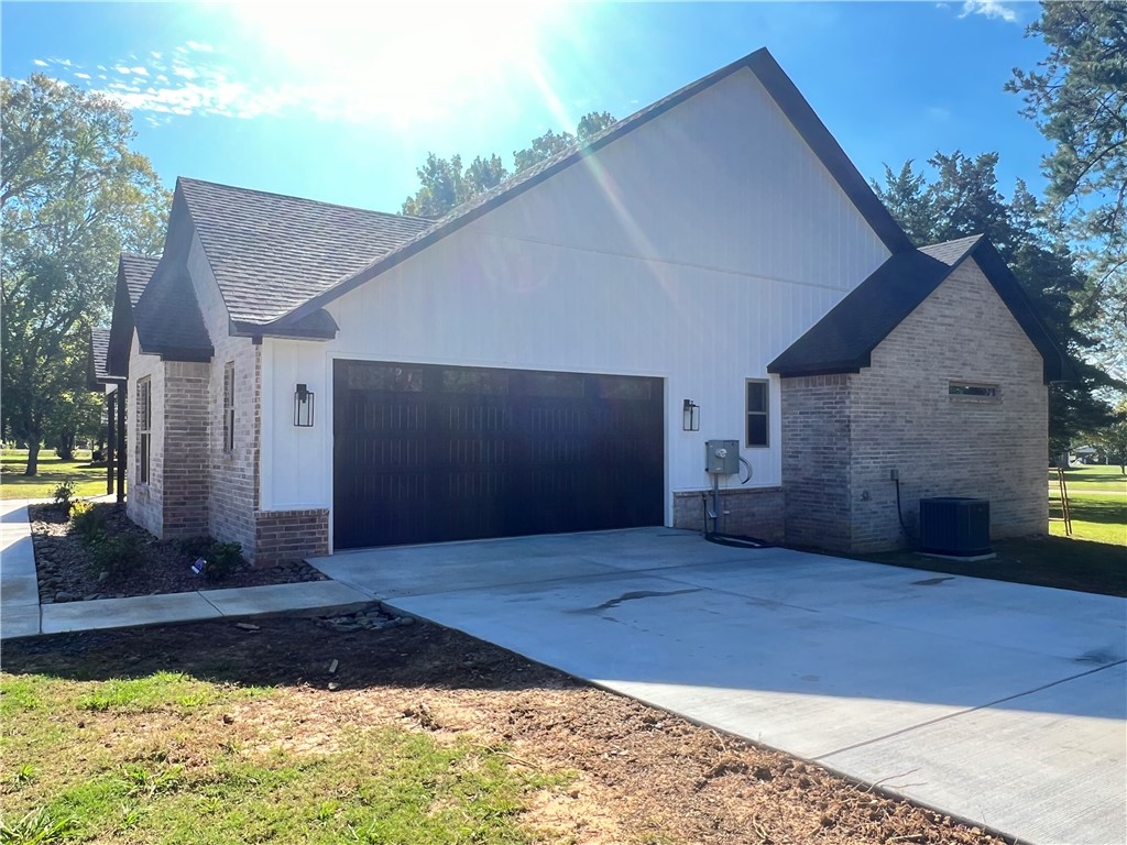 Mary Manor - Residential