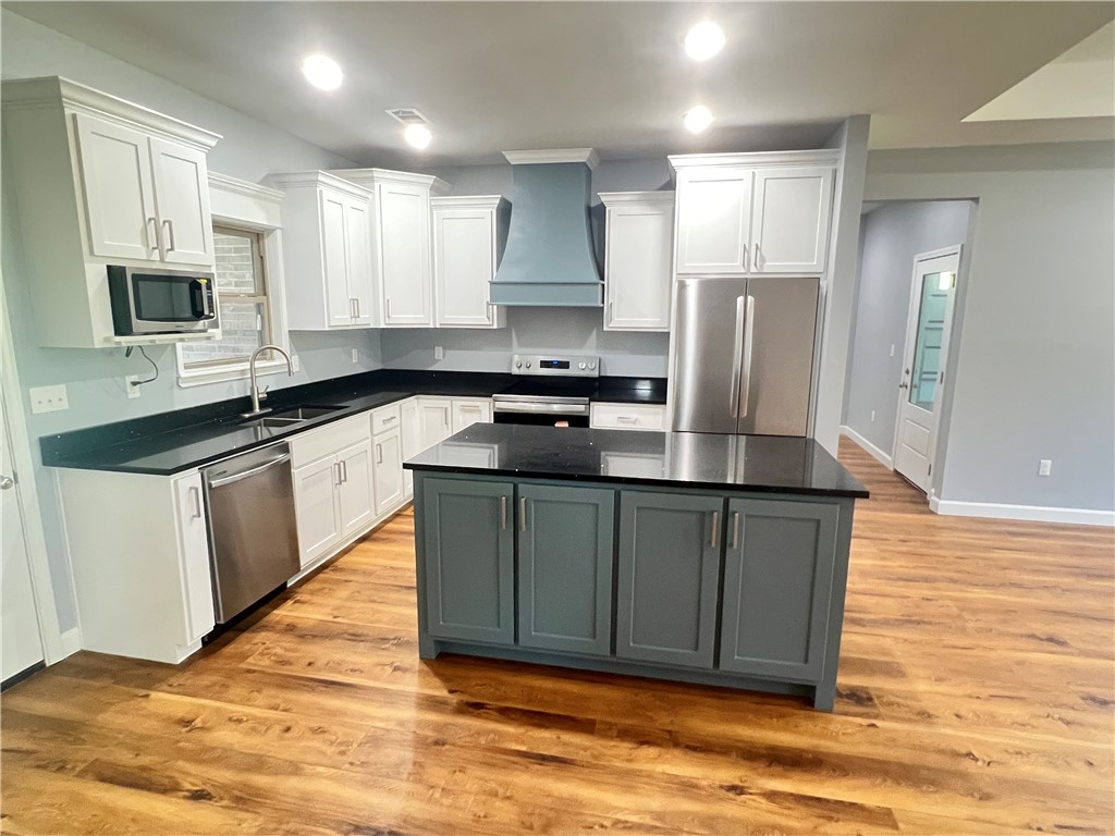 Mary Manor - Residential