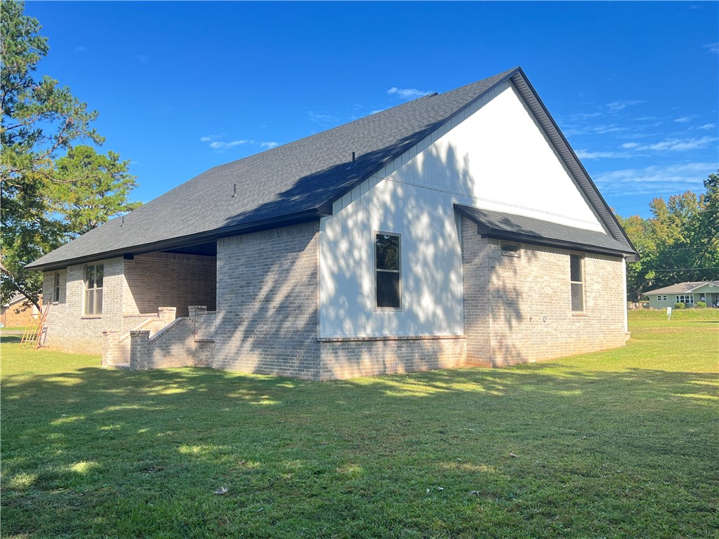 Mary Manor - Residential