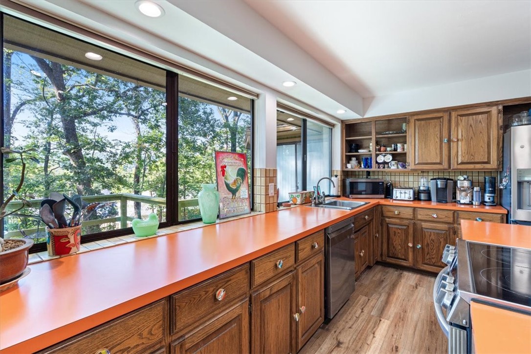 Lands End Sub Bvv - Residential