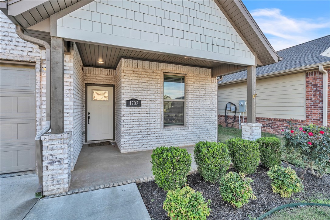 Grove Ph Iii, The Rogers - Residential