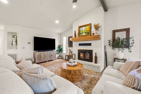 Photo of 6 Campbell Lane, Bella Vista, AR 72715 (MLS # 1330460)