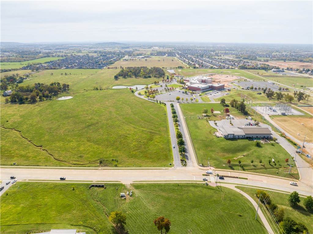 MILLS FARM COMMERCIAL-ROGERS - Land