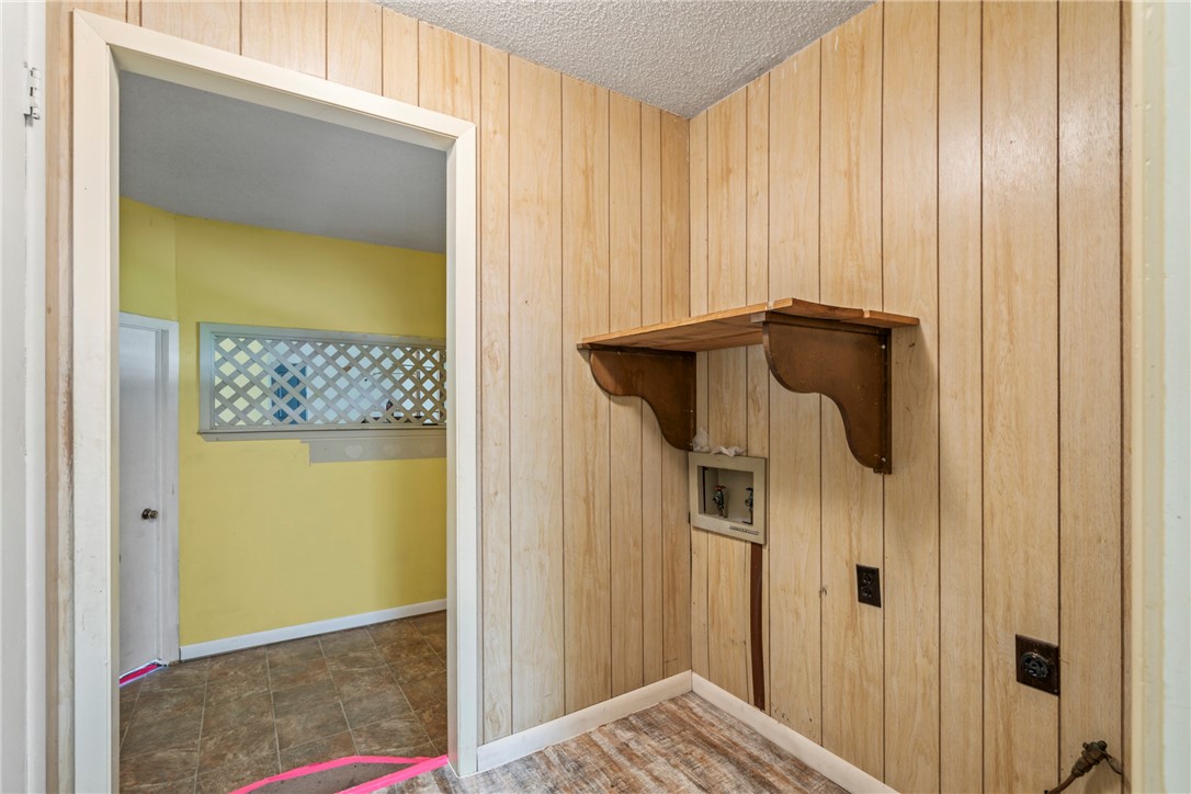 Western Hills Sub Siloam Spgs - Residential