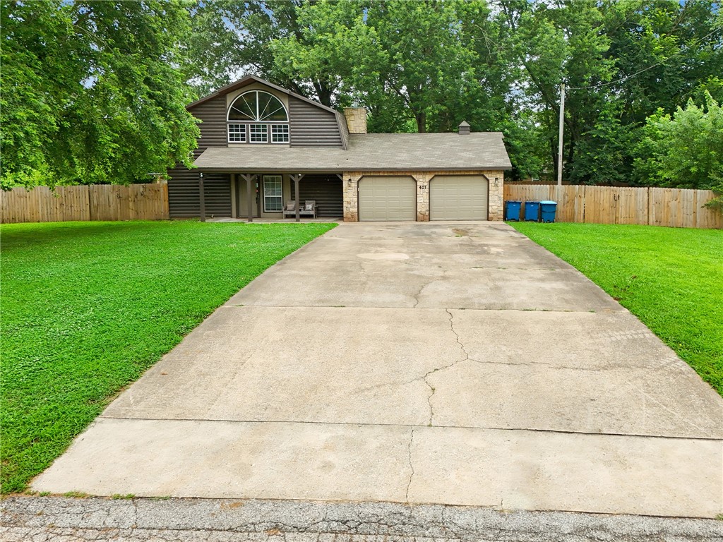 Welcome to this well-kept 3-bedroom, 2.5-bath home in the heart of Pea Ridge. With 1,883 sq ft of space, this log-style home features tall ceilings, wood finishes, and a warm, inviting feel. Recent updates include new lighting fixtures, a new roof (2020), a new A/C system (2022), and water heater (2022). The layout offers a large living area, a spacious kitchen, and comfortable bedrooms. Outside, youāll find a new privacy fence and a handy storage shed on a 0.36-acre lot. Great location close to schools, parks, and downtown.