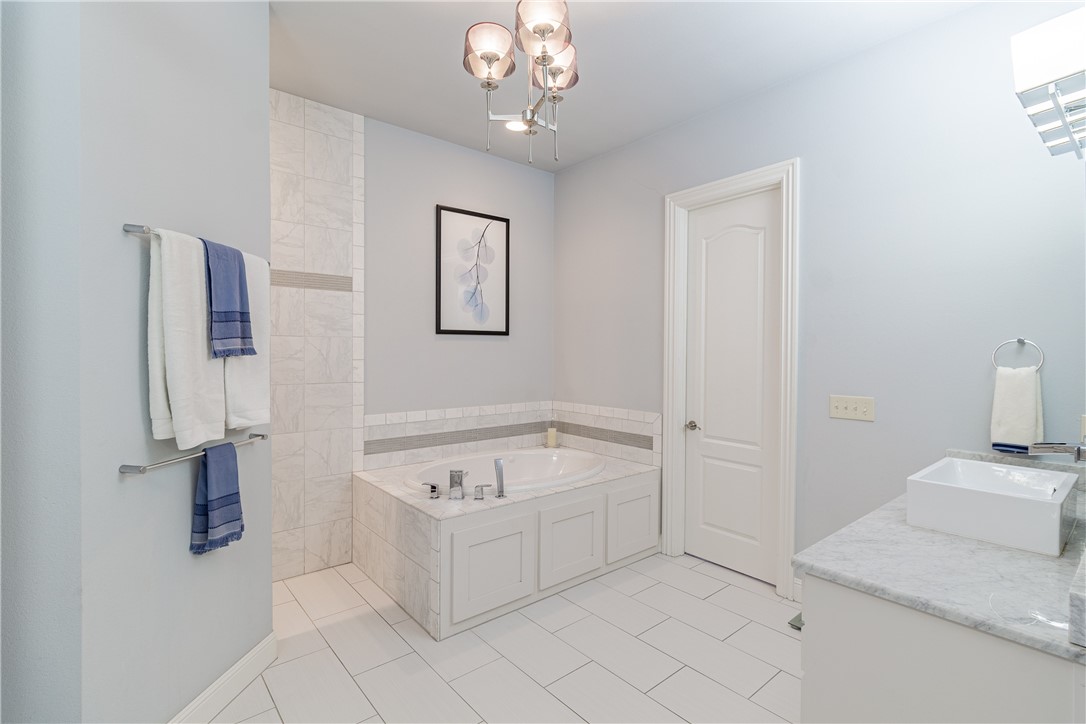 Shadow Valley Pud Ph Vii Rogers - Residential