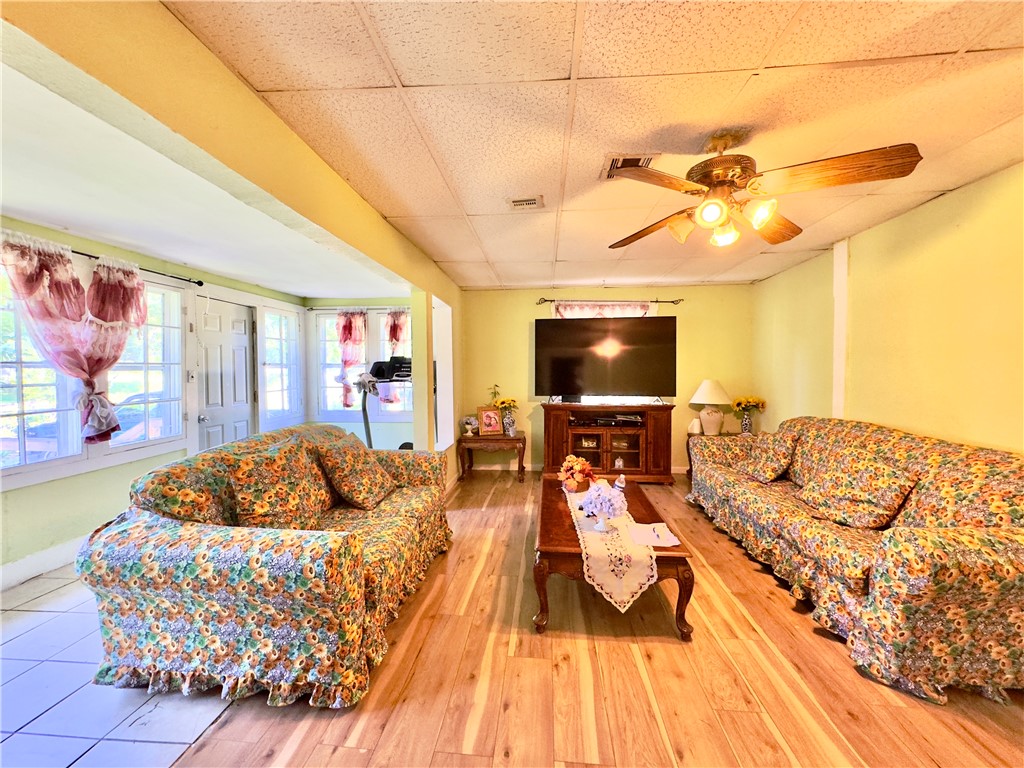 CORNER SPRINGS ADD-DECATUR - Residential