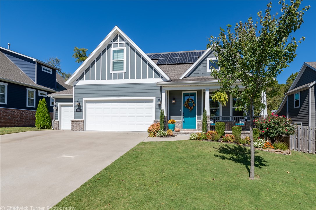 3?beds | 2½?baths | 2,332?sq?ft