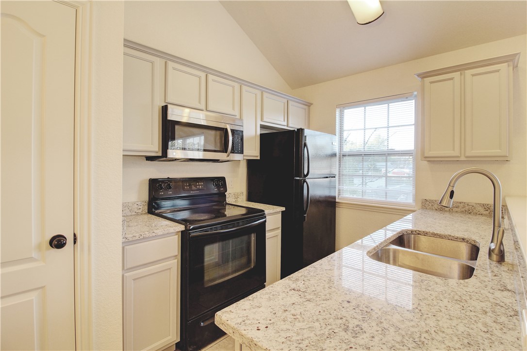 Fayetteville Outlots - Residential Lease