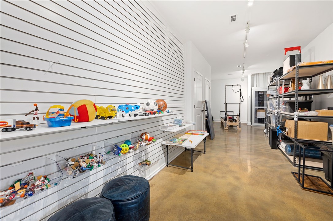 Riverlyn Estate Sub 2nd - Residential