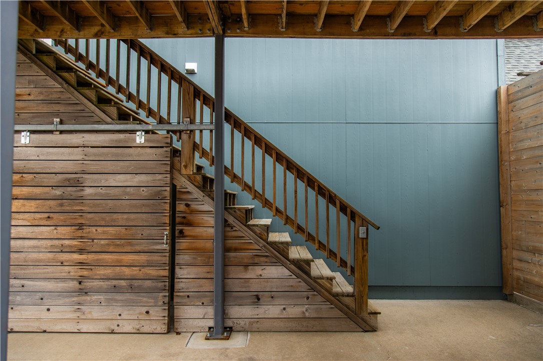 TJ Hollands - Residential