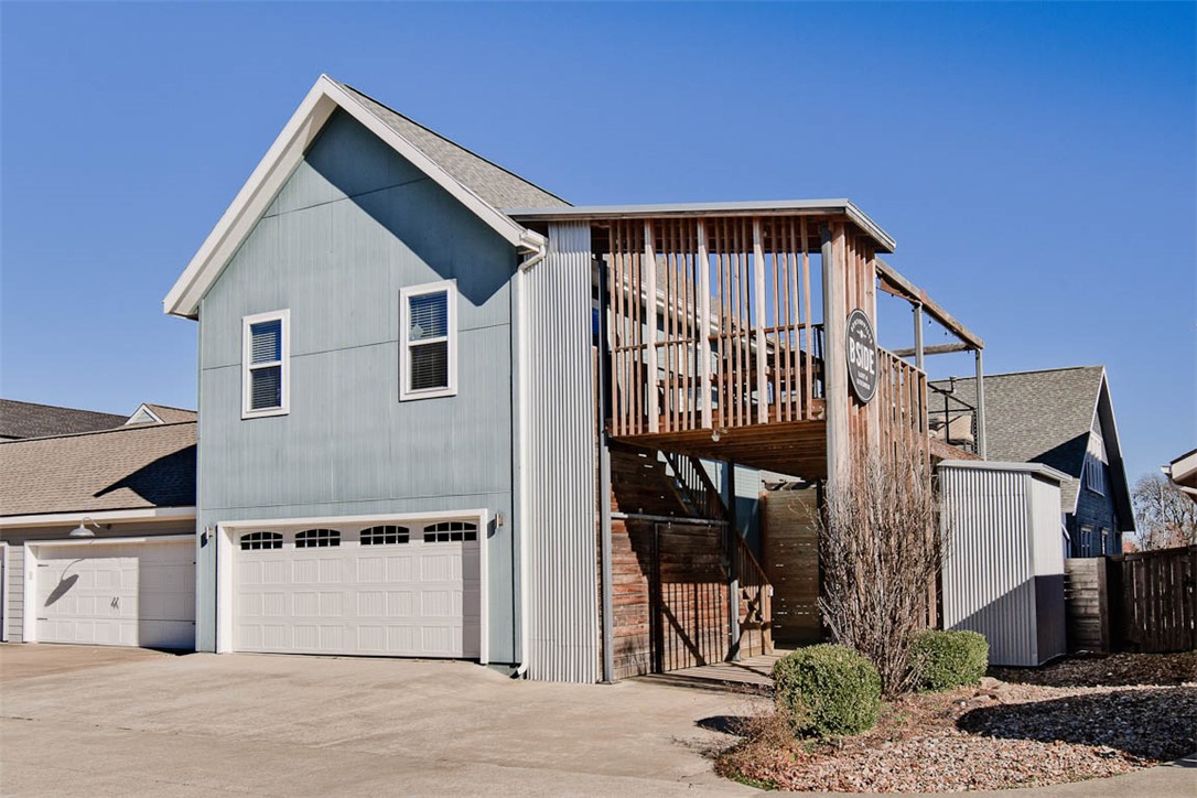 TJ Hollands - Residential