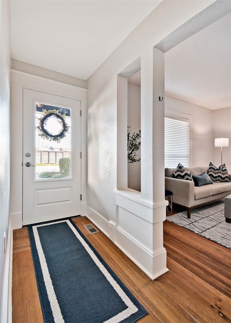 TJ Hollands - Residential