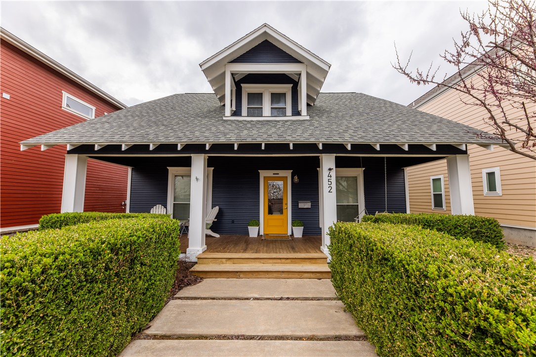 TJ Hollands - Residential