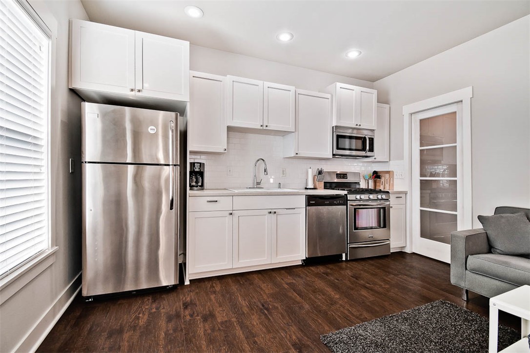 TJ Hollands - Residential