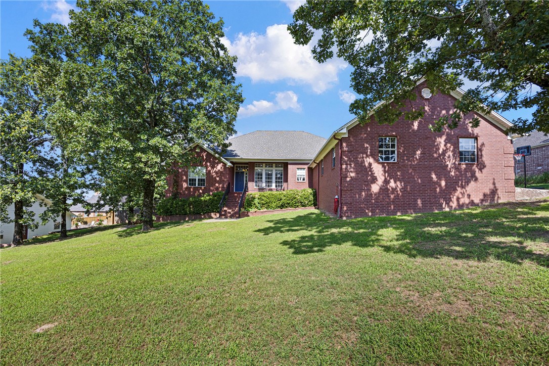 Elegant Home for Sale in Bent Tree Subdivision
This exceptional 4-bedroom, 2.5-bath residence offers timeless appeal with a full brick exterior, spacious 3-car garage, and beautifully finished wood floors throughout. The kitchen is thoughtfully designed with a built-in pantry, while the primary suite features walk-in closets, a luxurious stone shower, jetted soaking tub, and a double vanity. Additional highlights include a large covered back porch, privacy fence, and an expansive, private backyard—ideal for both relaxation and entertaining. Located in the desirable Bent Tree subdivision, this home offers both comfort and sophistication.