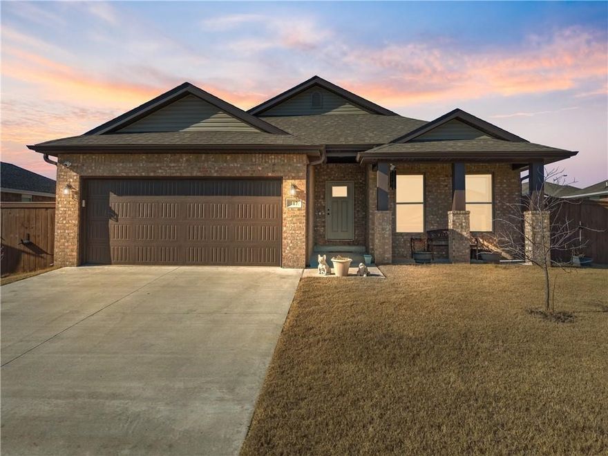 Beautiful home in the heart of Gentry! Ten foot ceilings in living room with beautiful brick fireplace as the focal point! Arched hallway accents. All brick exterior! Open floorplan allows you to move freely throughout home! Beautiful black counters throughout! Large primary bathroom with 30 minutes from Walton Rainbow Curve. New upgrades are privacy wood fence, four new trees and security system! More remarks to come!