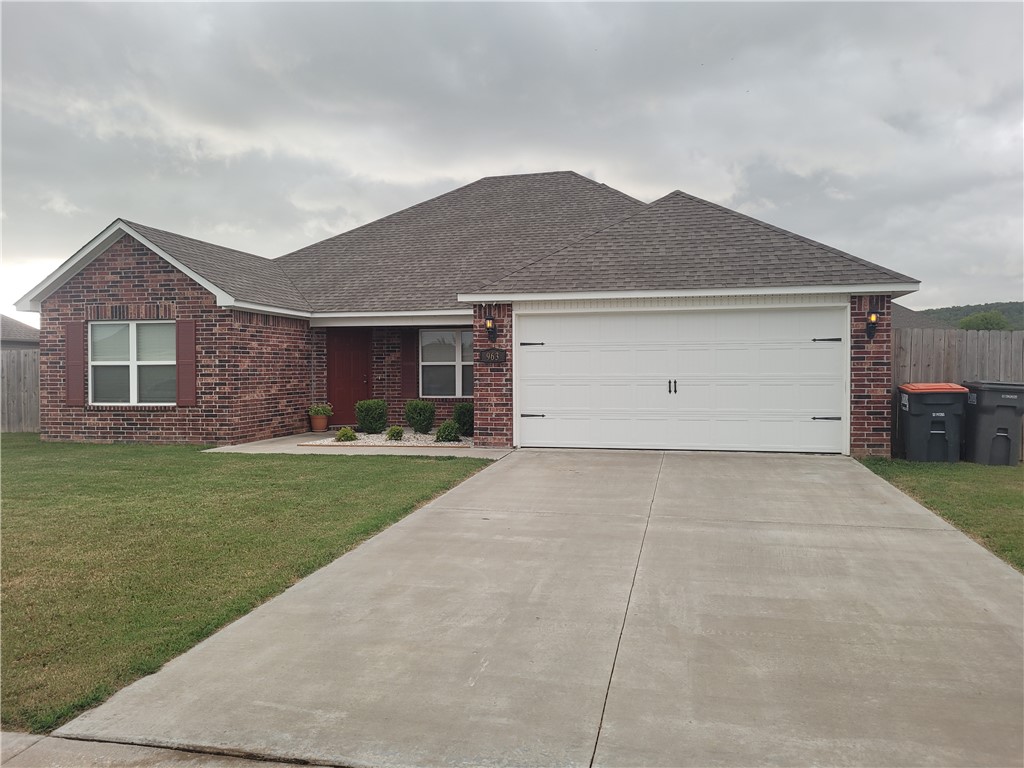 Well maintained 4 bed 2 bath split floor plan smart home, in the quiet neighborhood of Stokenbury Farms Subdivision, just 15 minutes to downtown Fayetteville. Open living area with vaulted ceiling, eat-in kitchen with dining area, pantry and stainless steel appliances with the exception of the refrigerator. Luxury vinyl plank and some concrete flooring. Spacious main bedroom with en-suite bath and large walk-in closet. Separate laundry room, fully privacy fenced backyard with patio and 10x16 cabin style storage building. Close to schools, shopping and all that Northwest Arkansas has to offer.