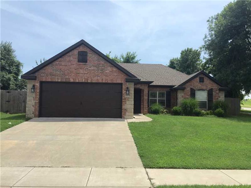 3 bedroom 2 bath home walking distance to schools, close to I-540 and University. Split floorplan on corner lot. Granite Countertops, walkin pantry, 2 in faux wood blinds, security system, his/her closets in master suite, patio with fenced backyard.