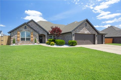 Photo of 1905 Brooks Place, Rogers, AR 72758 (MLS # 1352582)