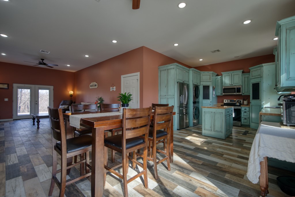 partly in Timber Lake Estates - Residential