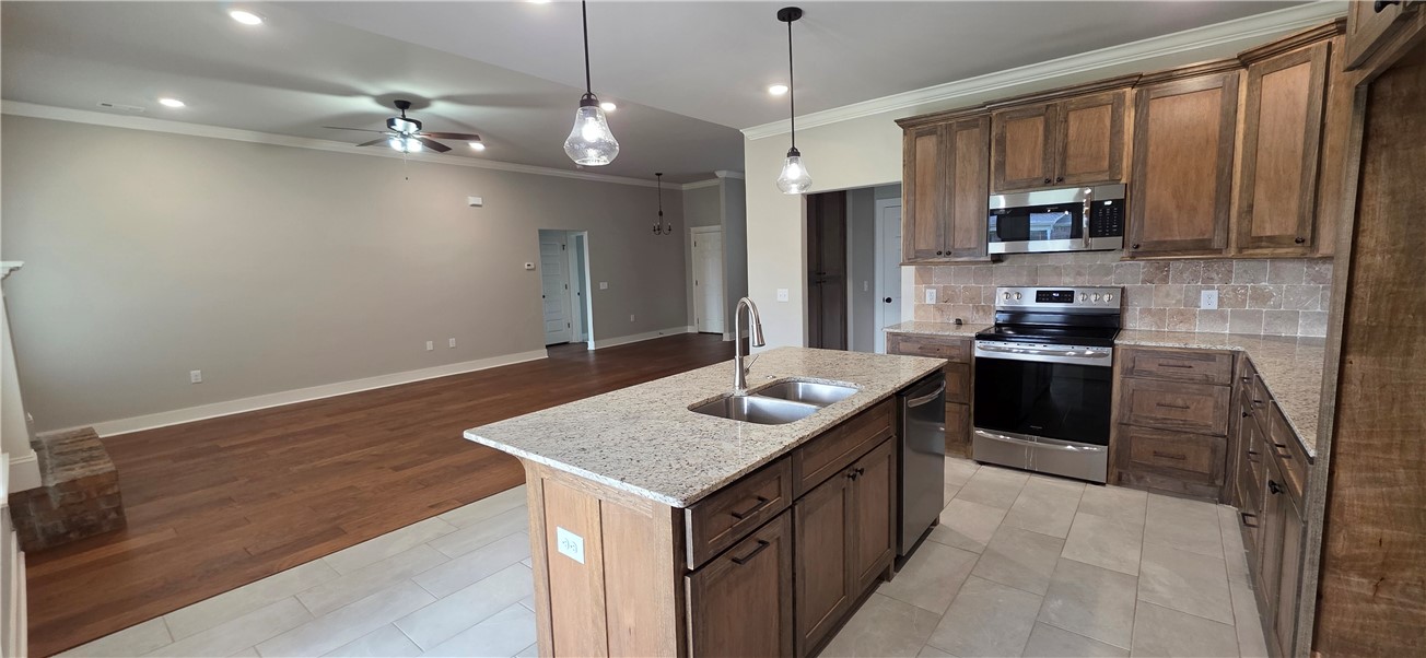 Hickory Meadows - Residential Lease