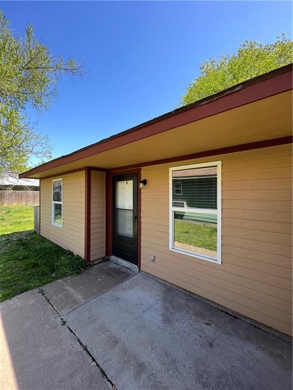 Freshly re-done 2 bedroom 1 bath. Fresh paint, new hardwood floors. Large living room. Eat in kitchen. All appliances included.