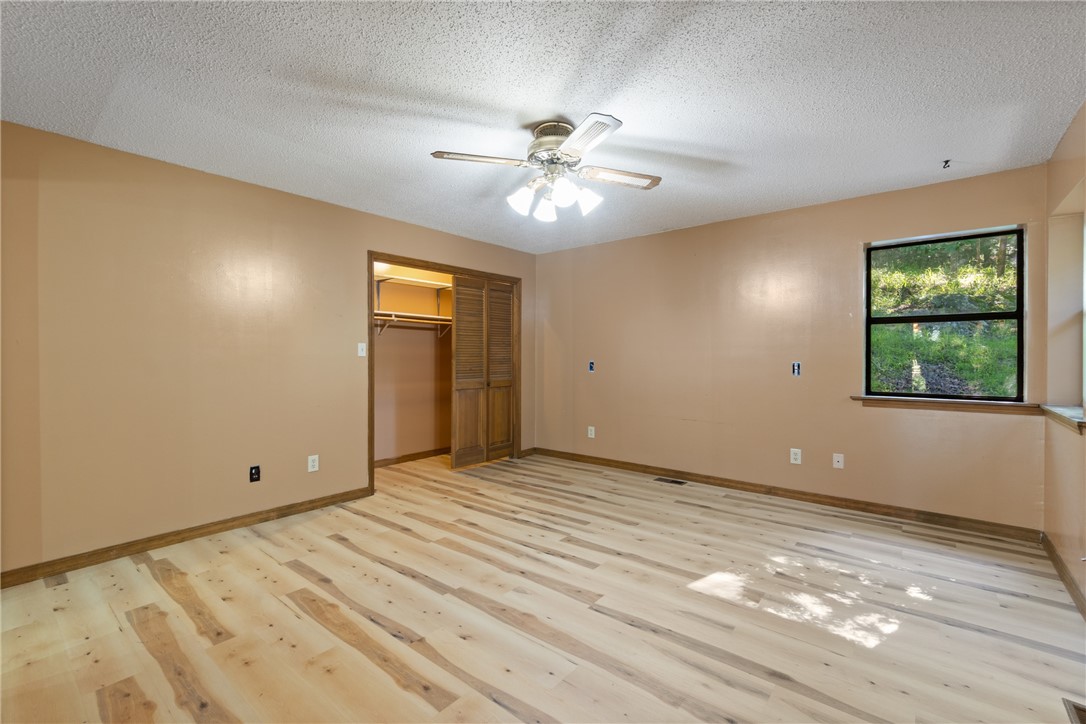 Unit 10 Holiday Island - Residential