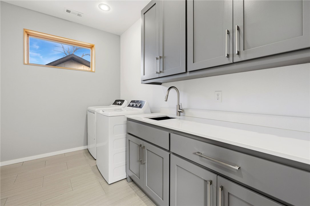 AJ SUB-BENTONVILLE - Residential Lease