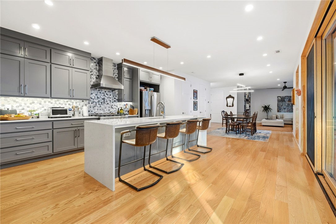 AJ SUB-BENTONVILLE - Residential Lease