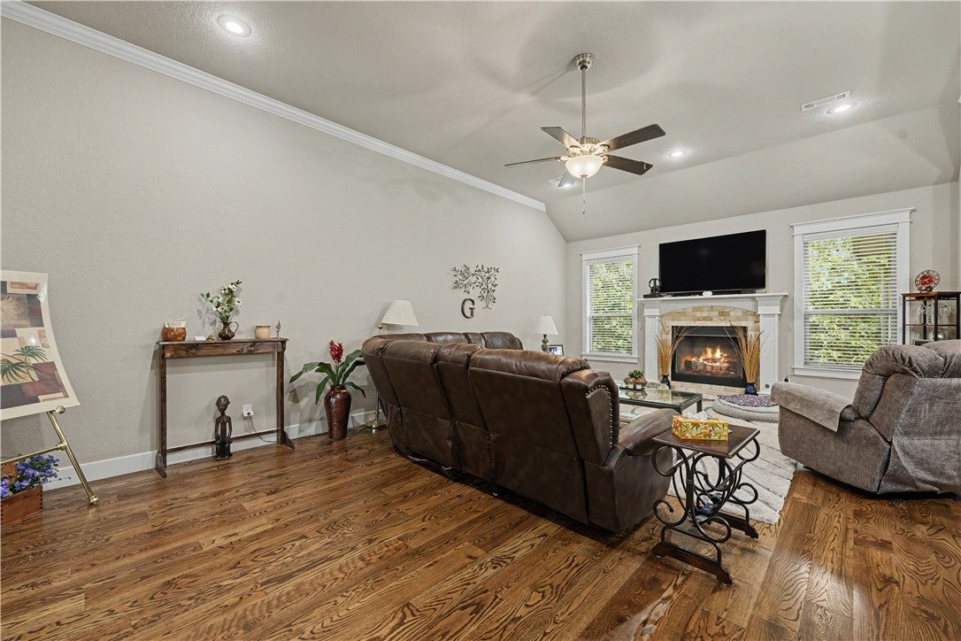 4 Harrington Lane