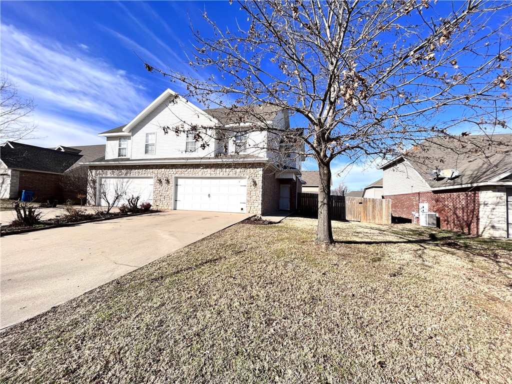 Riverwalk Farm Estate Ph I Bentonville - Residential Lease
