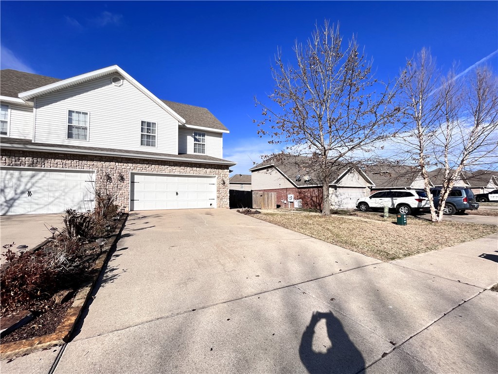 Riverwalk Farm Estate Ph I Bentonville - Residential Lease