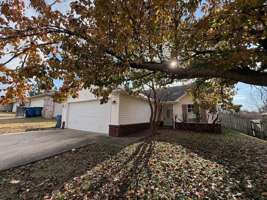 3 bedroom 2 full baths - 2 car garage - Close to Walmart General Office - Privacy fenced backyard - Pets negotiable