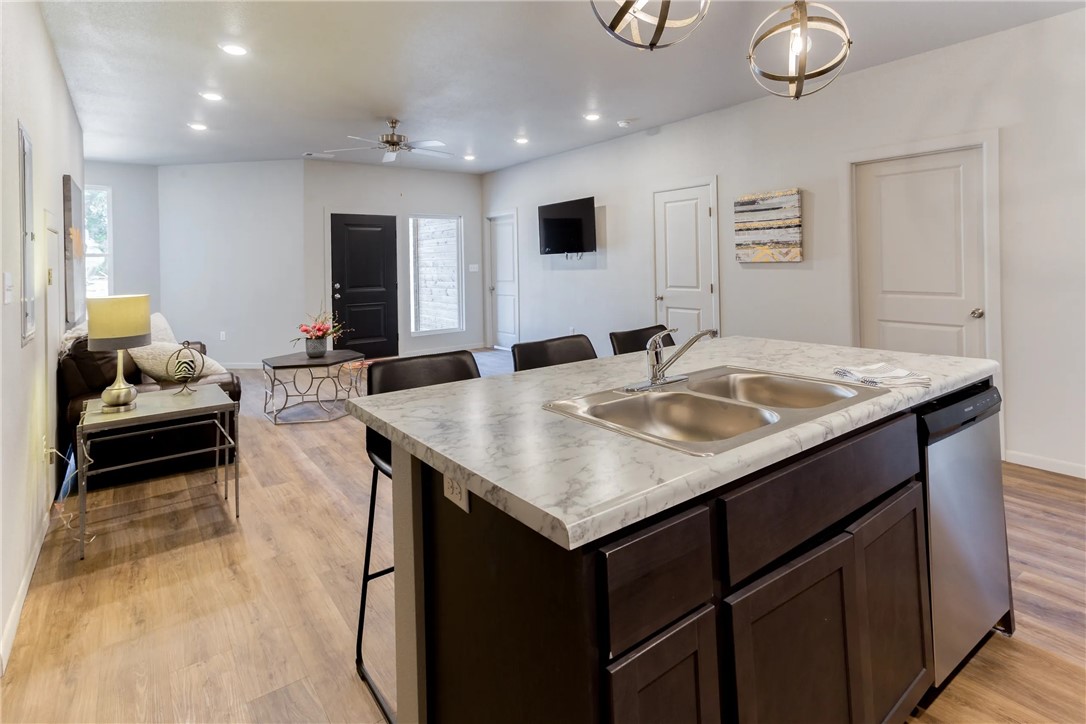 University Park Place - Residential