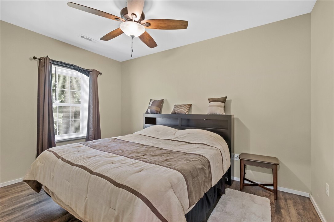 08-17-32-RURAL - Residential