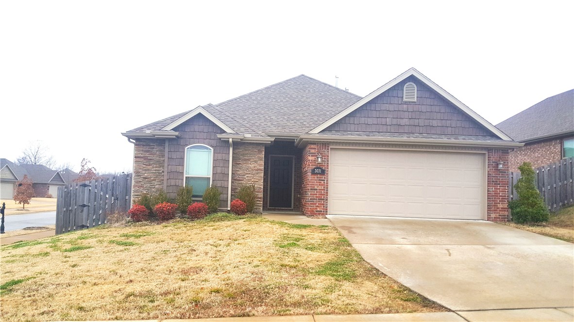 Very cute 3/2/2 home in a new subdivision of Holcomb Heights. Home has split floor plan, all stained concrete floors, granite counters, pantry, gas log fireplace in living room & wood fenced backyard.