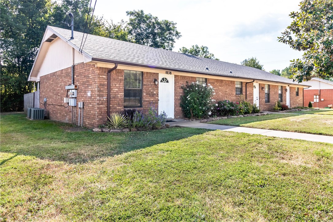 Located just South of the U of A, MLK and Baum Stadium and just East of I-49, this listing is comprised of
two - triplex buildings, and 1 duplex building. Each individual unit is roughly 810 sq ft, and contains 2
bedrooms, 1 full bath, a covered patio, and privacy fenced backyard. These units are all electric, have
electric ranges, dishwashers, and full size washers / dryers. The flooring is ceramic tile throughout, and
all three buildings had their roof replaced within the last two years. All units are currently tenant
occupied, and the tenants should not be disturbed without Seller approval. One triplex faces 18th Street -
2051, 2053, and 2055 18th Street. The next triplex building contains 1838, 1840, and 1842 W Custer, and
the last duplex building contains 1854 and 1856 W Custer.