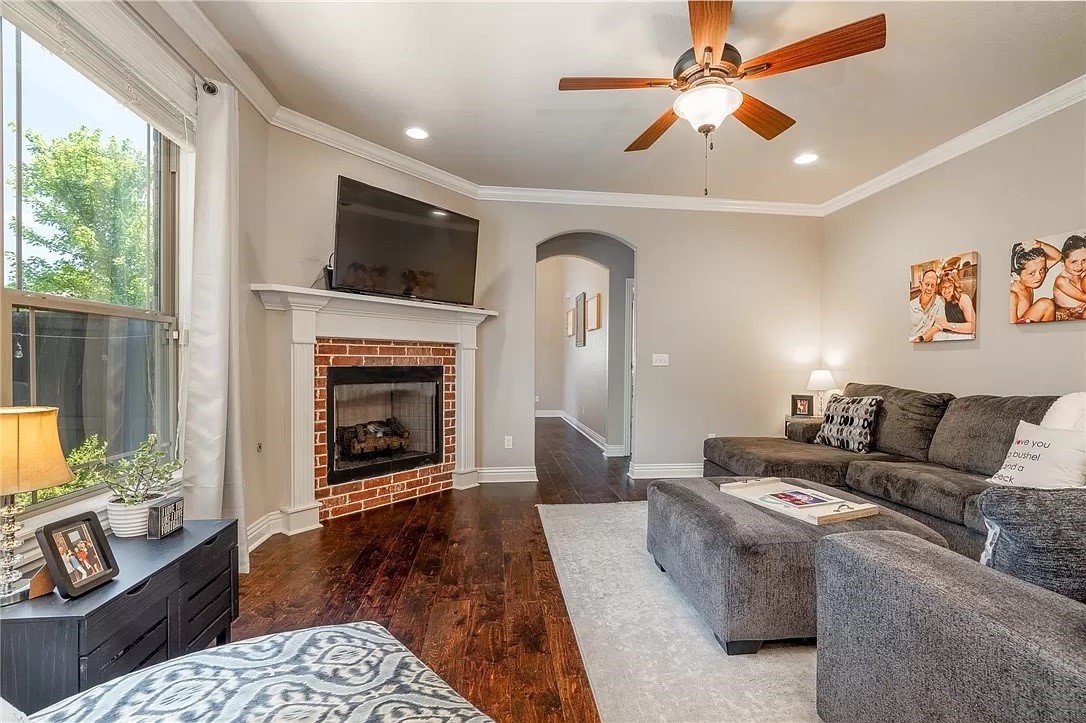 Town Homes At Forest Hills - Residential