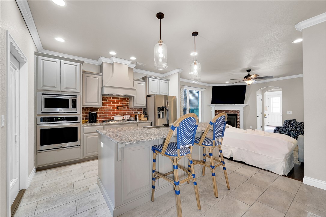 Town Homes At Forest Hills - Residential