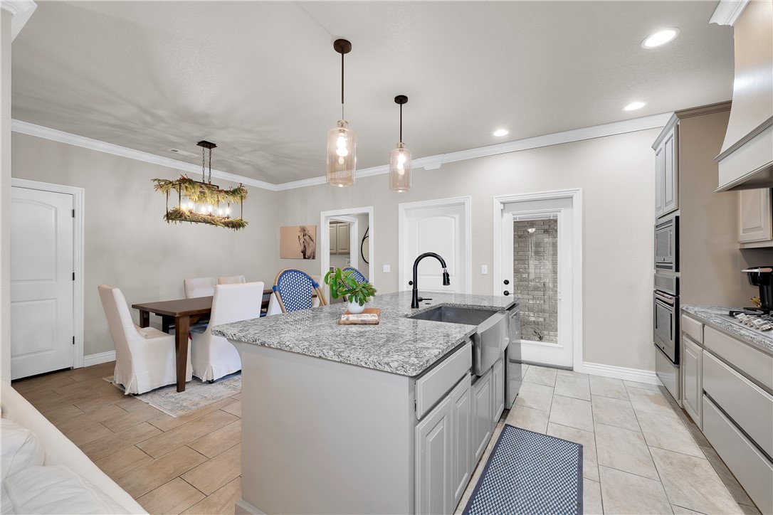 Town Homes At Forest Hills - Residential