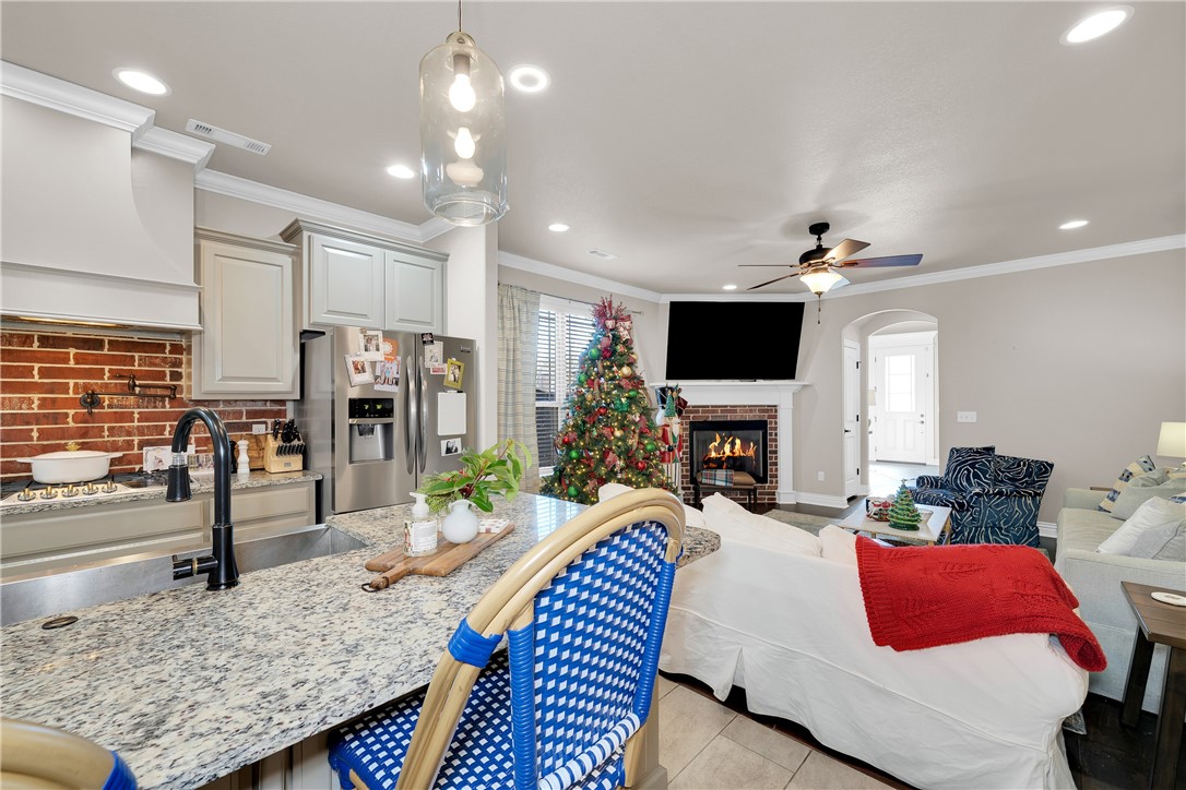 Town Homes At Forest Hills - Residential